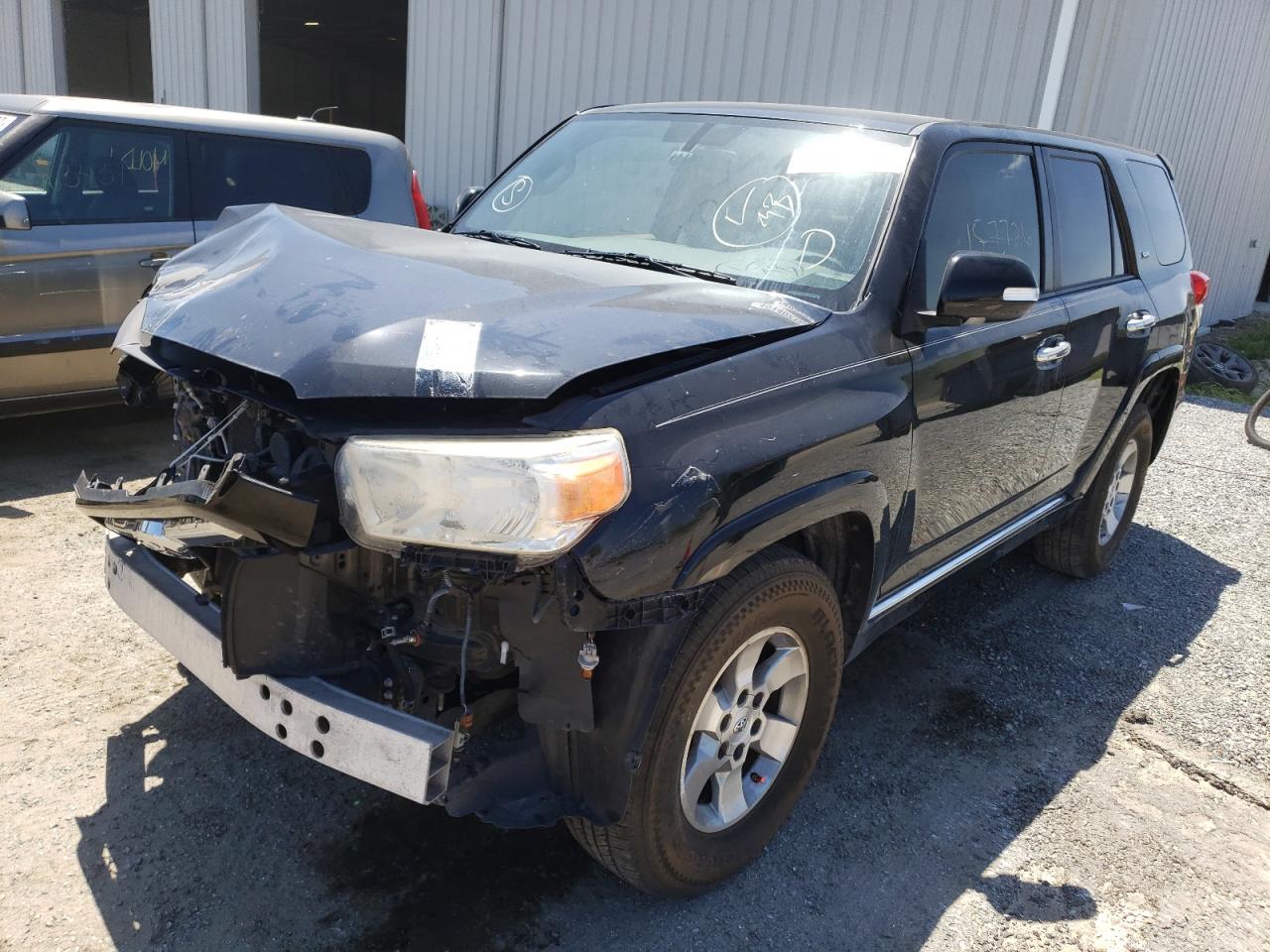 Фото 2 с аукциона – 2012 TOYOTA 4RUNNER SR с VIN JTEZU5JRXC5038540