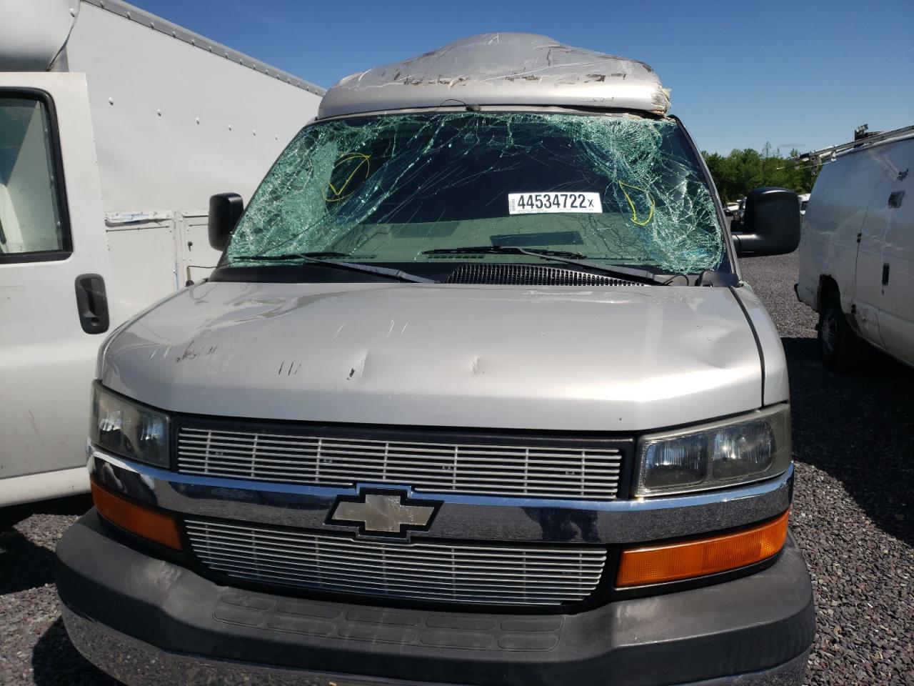Photo 9 from auction – 2005 CHEVROLET EXPRESS G1 with VIN 1GBFG15T451233190