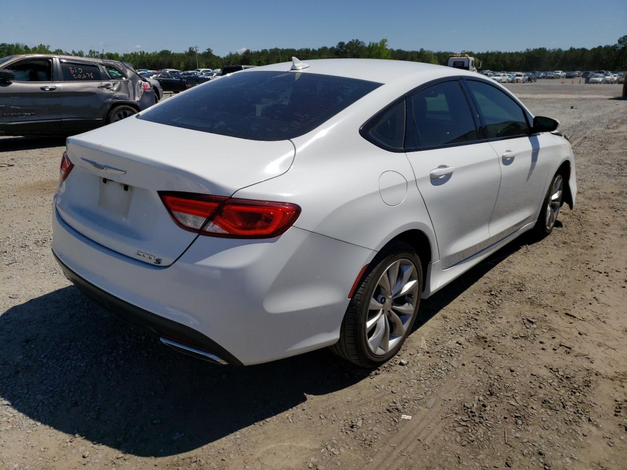 Photo 4 from auction – 2015 CHRYSLER 200 S with VIN 1C3CCCBG4FN514143
