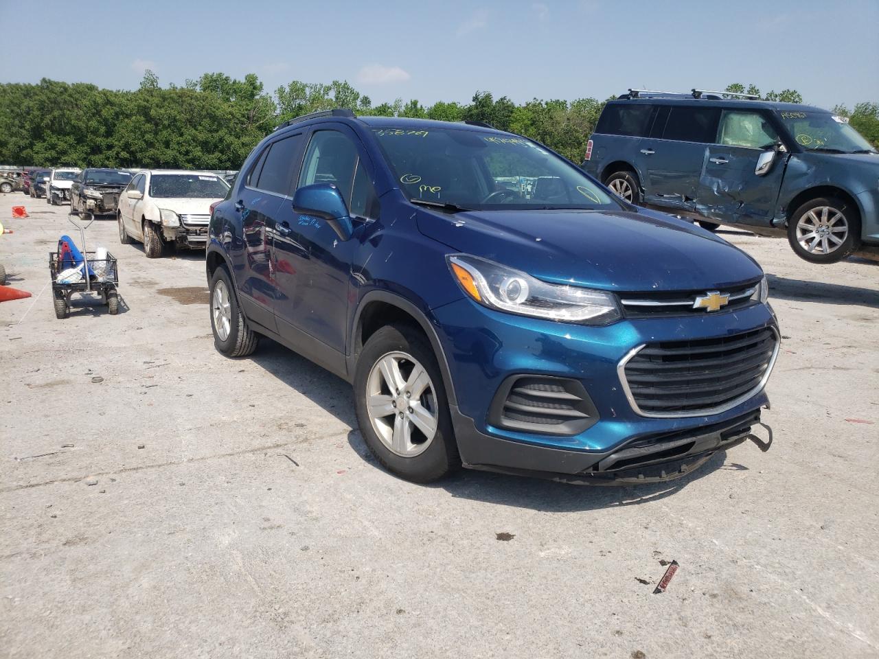 CHEVROLET TRAX 1LT 2019 with VIN 3GNCJLSB4KL358709 - Photo from auction