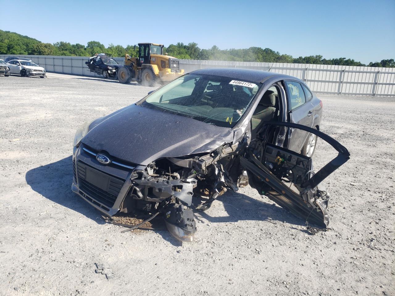 Photo 2 from auction – 2014 FORD FOCUS SE with VIN 1FADP3F22EL152669