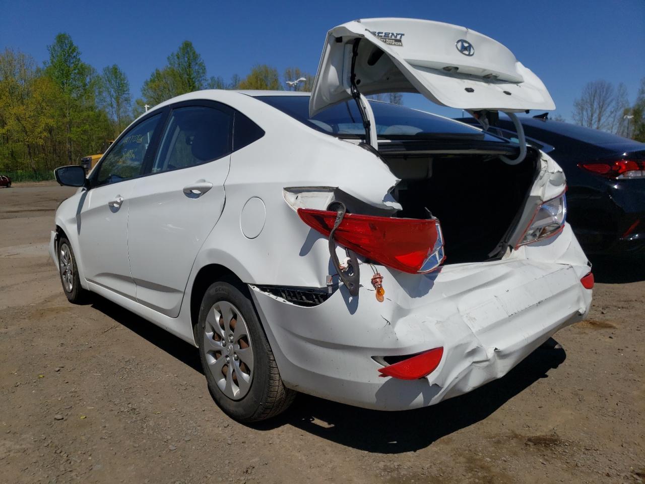 Photo 3 from auction – 2015 HYUNDAI ACCENT GLS with VIN KMHCT4AE9FU893899