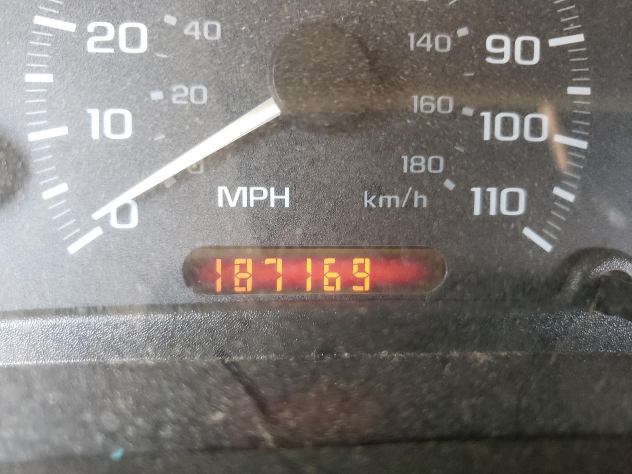 Photo 8 from auction – 2004 CHEVROLET CAVALIER with VIN 1G1JC12F747100637