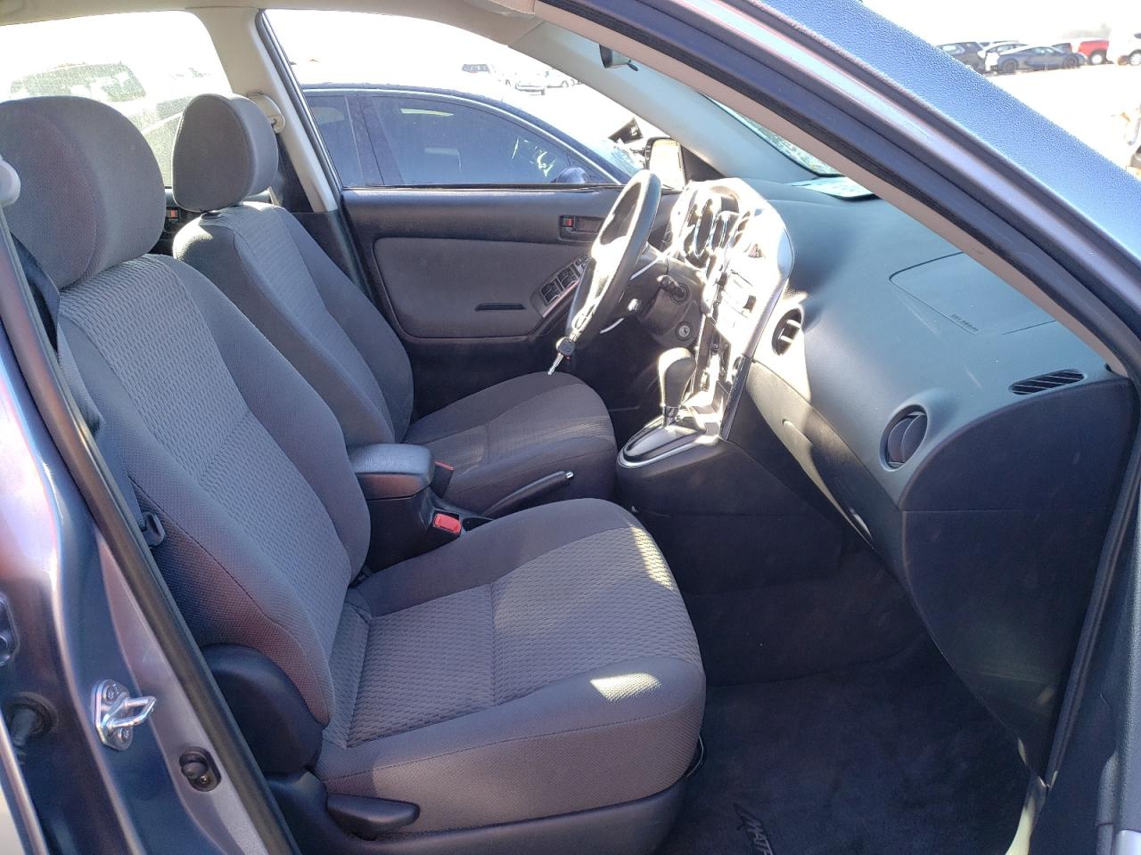 Photo 5 from auction – 2006 TOYOTA COROLLA MA with VIN 2T1KR32E76C611425