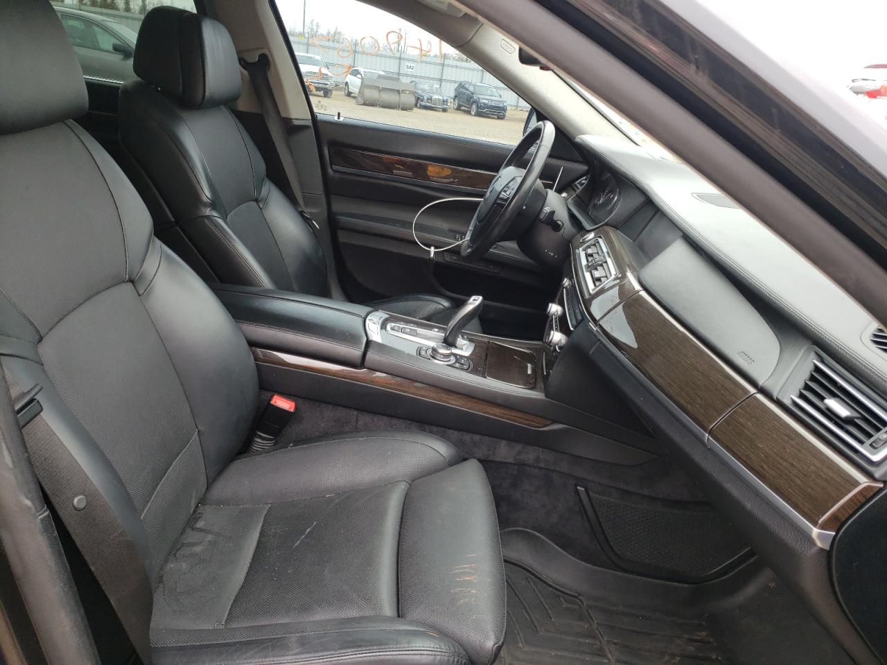 Photo 5 from auction – 2009 BMW 750 LI with VIN WBAKB83569CY60129