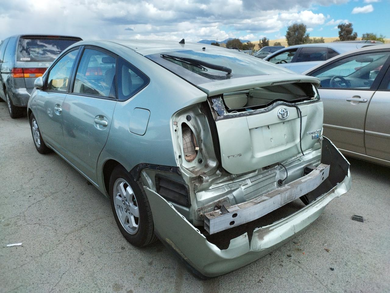 Photo 3 from auction – 2006 TOYOTA PRIUS with VIN JTDKB20UX63166972