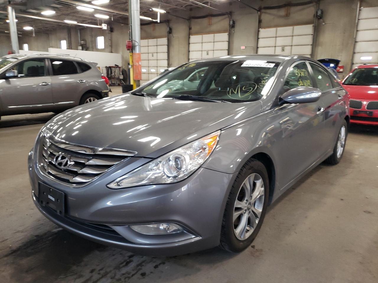 Photo 2 from auction – 2011 HYUNDAI SONATA with VIN 5NPEC4AC3BH223779