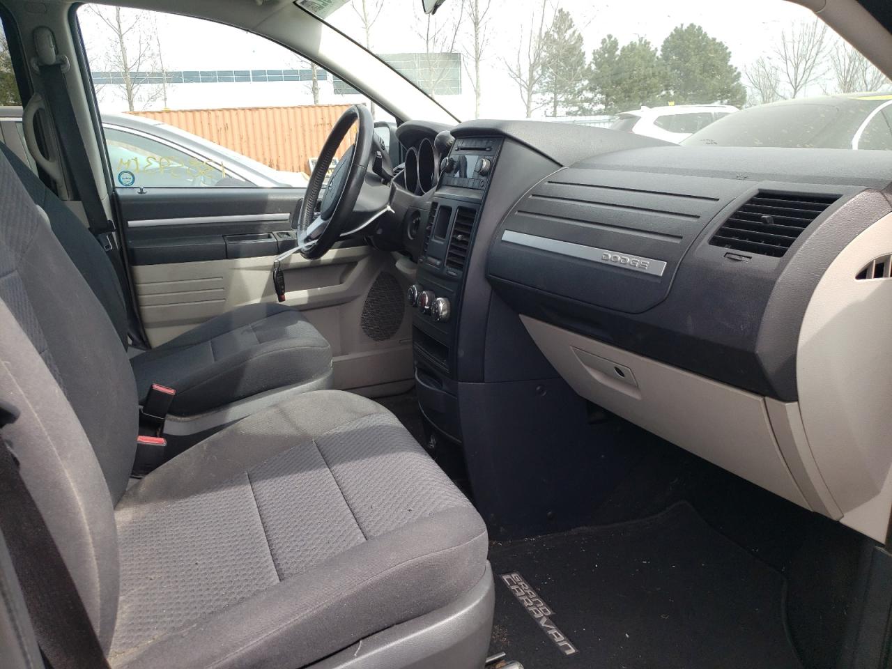 Photo 19 from auction – 2010 DODGE GRAND CARA with VIN 2D4RN4DEXAR470925