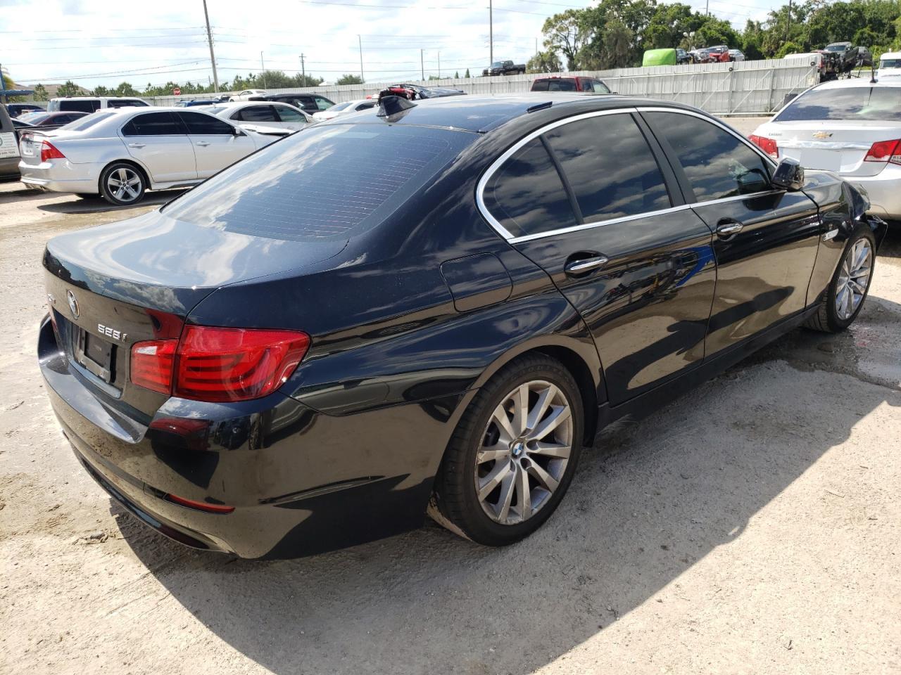Photo 4 from auction – 2013 BMW 528 XI with VIN WBAXH5C59DD107720