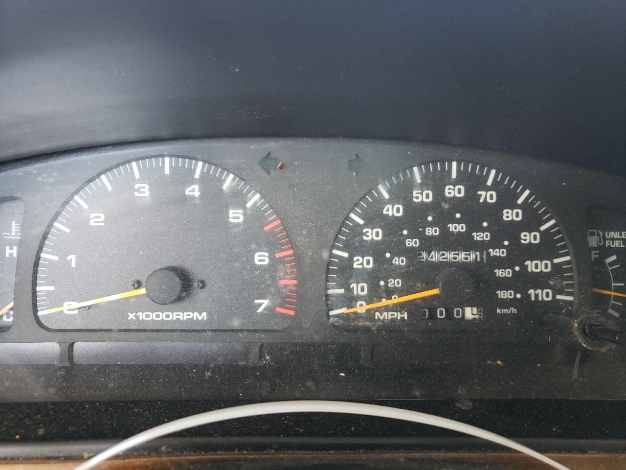 Photo 8 from auction – 1997 TOYOTA 4RUNNER SR with VIN JT3HN86RXV0106041