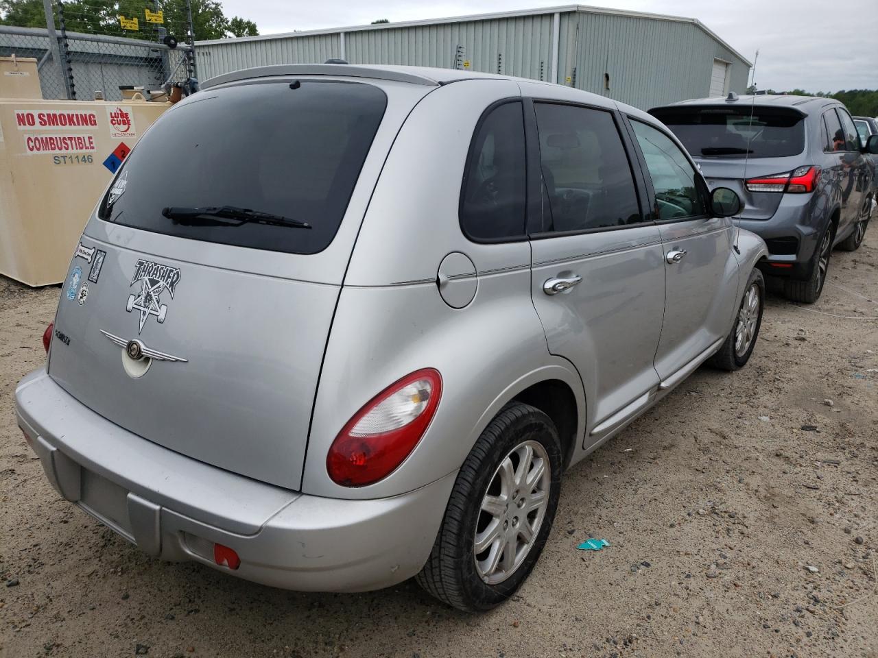 Photo 4 from auction – 2010 CHRYSLER PT CRUISER with VIN 3A4GY5F97AT131581