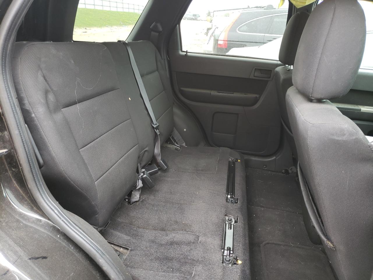 Photo 6 from auction – 2009 FORD ESCAPE XLT with VIN 1FMCU93G69KB38637