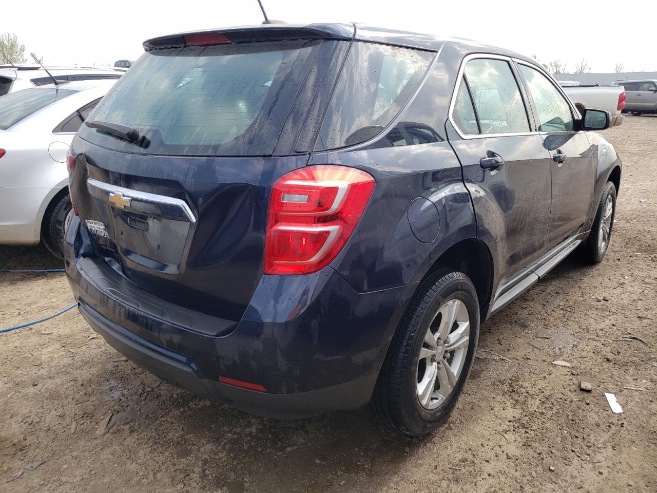 Photo 4 from auction – 2017 CHEVROLET EQUINOX LS with VIN 2GNALBEK8H1532878
