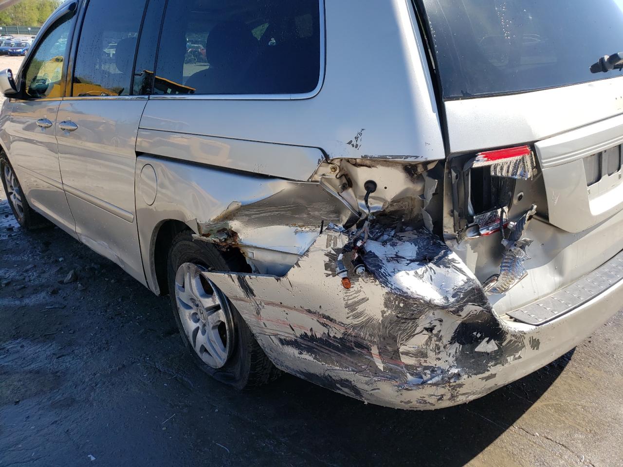 Photo 9 from auction – 2005 HONDA ODYSSEY EX with VIN 5FNRL38715B011650
