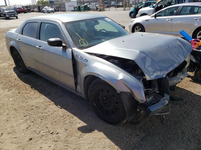 CHRYSLER 300 2006 with VIN 2C3KA43RX6H332138 - Photo from auction