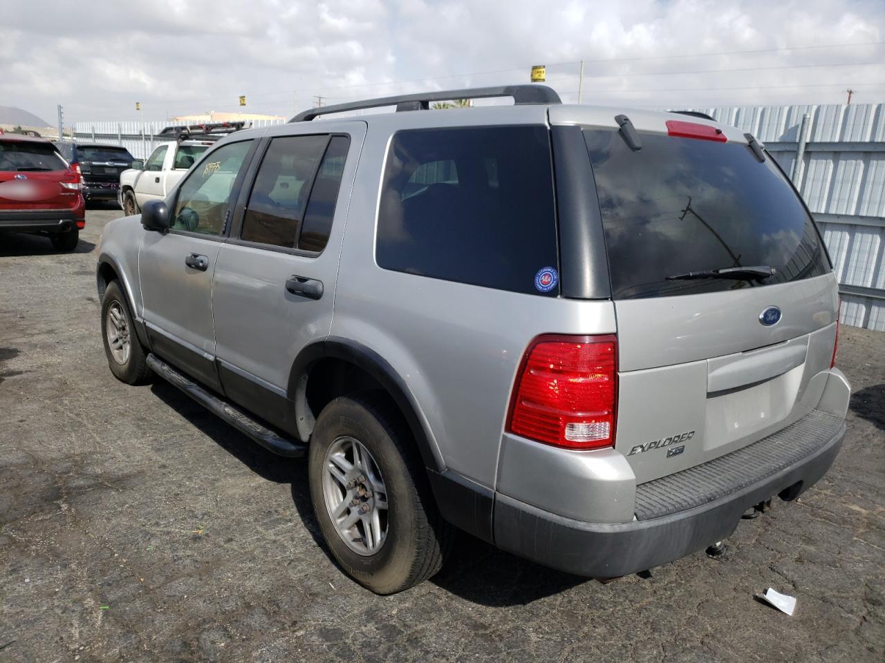 Photo 3 from auction – 2003 FORD EXPLORER X with VIN 1FMZU73K13ZA10288
