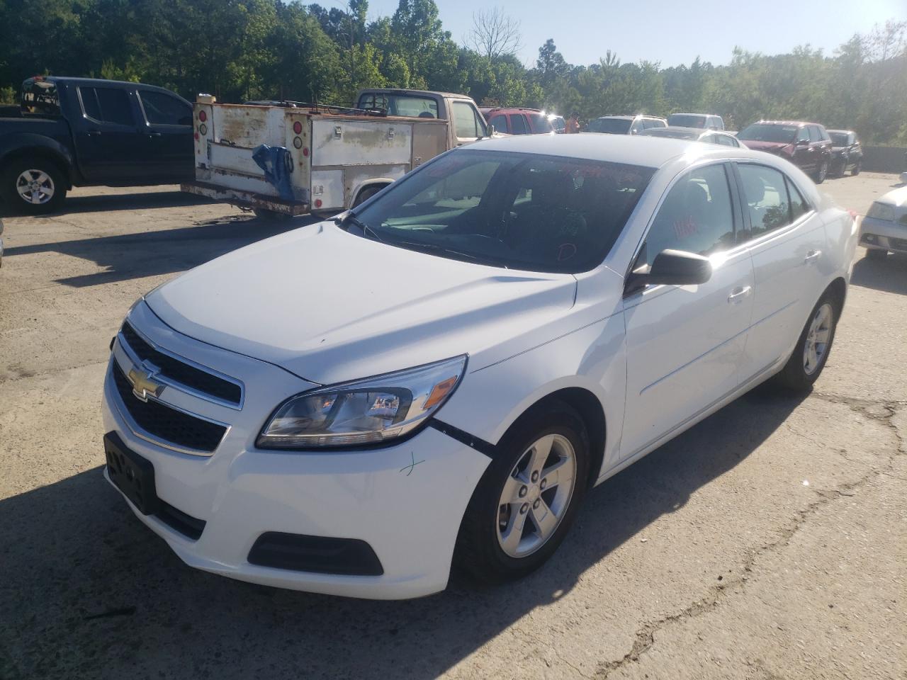 Photo 2 from auction – 2013 CHEVROLET MALIBU LS with VIN 1G11B5SA1DF197001