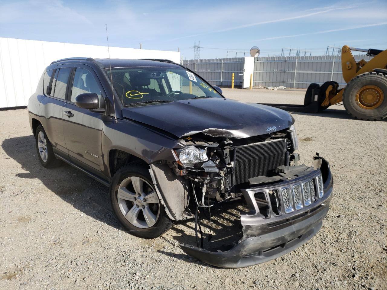 JEEP COMPASS SP 2015 with VIN 1C4NJDABXFD381061 - Photo from auction