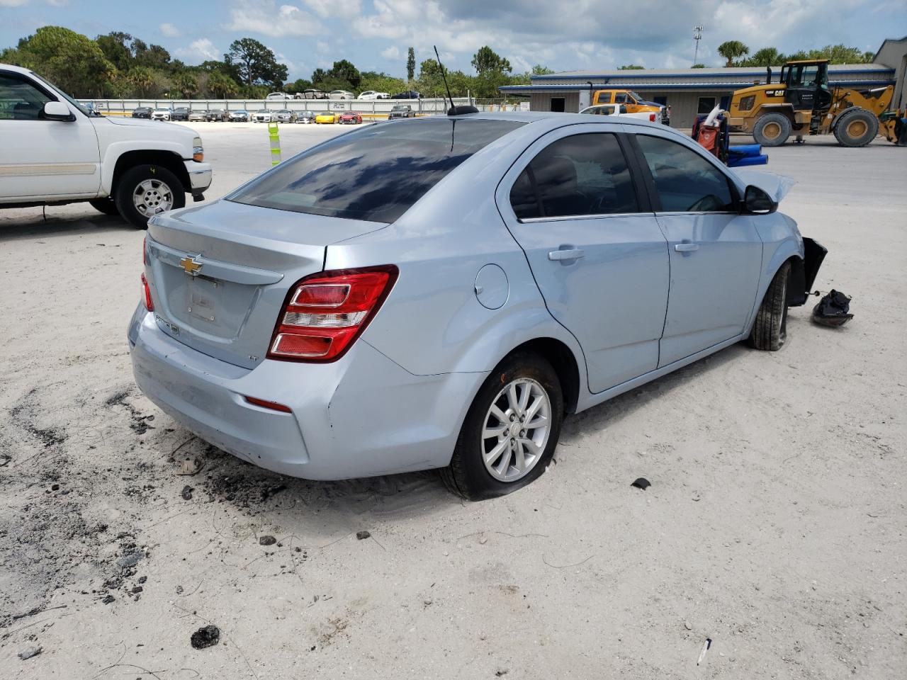Photo 4 from auction – 2018 CHEVROLET SONIC LT with VIN 1G1JD5SHXJ4101090