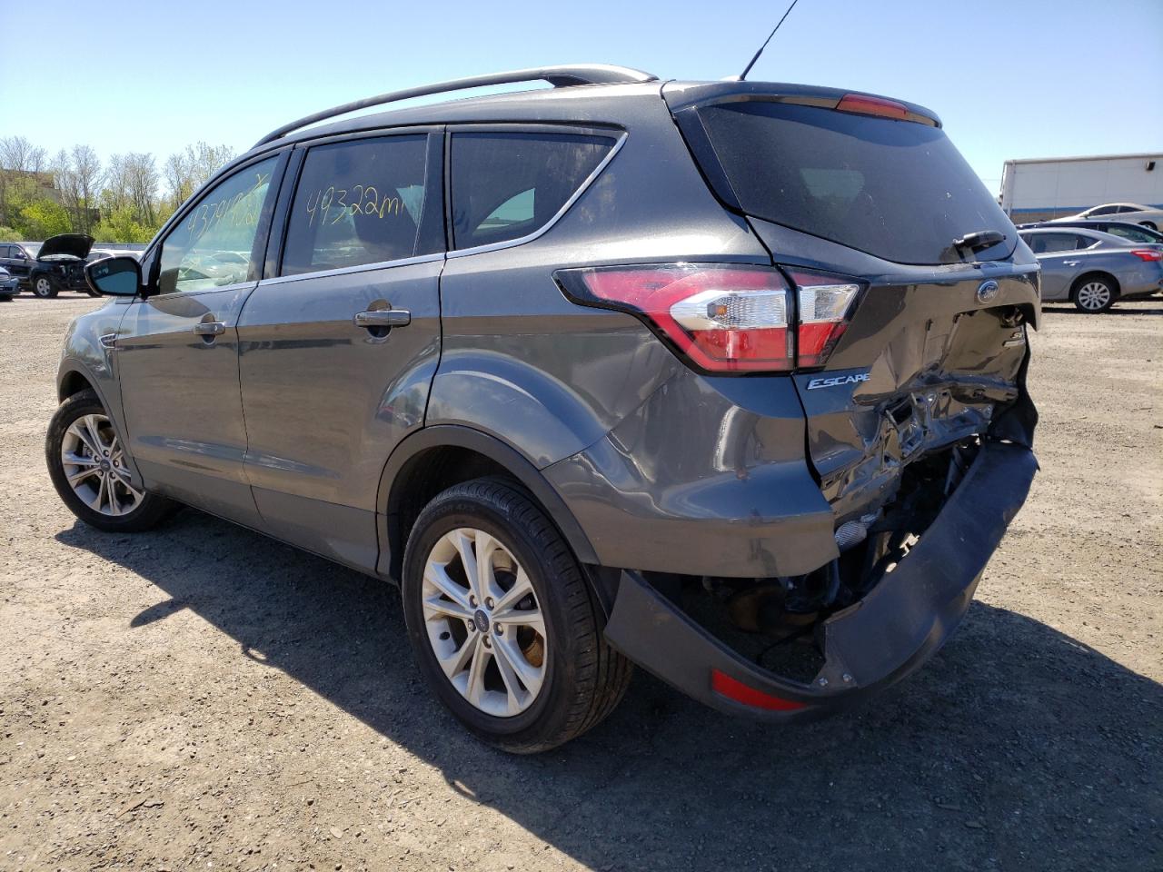 Photo 3 from auction – 2018 FORD ESCAPE SE with VIN 1FMCU9GD4JUB66154