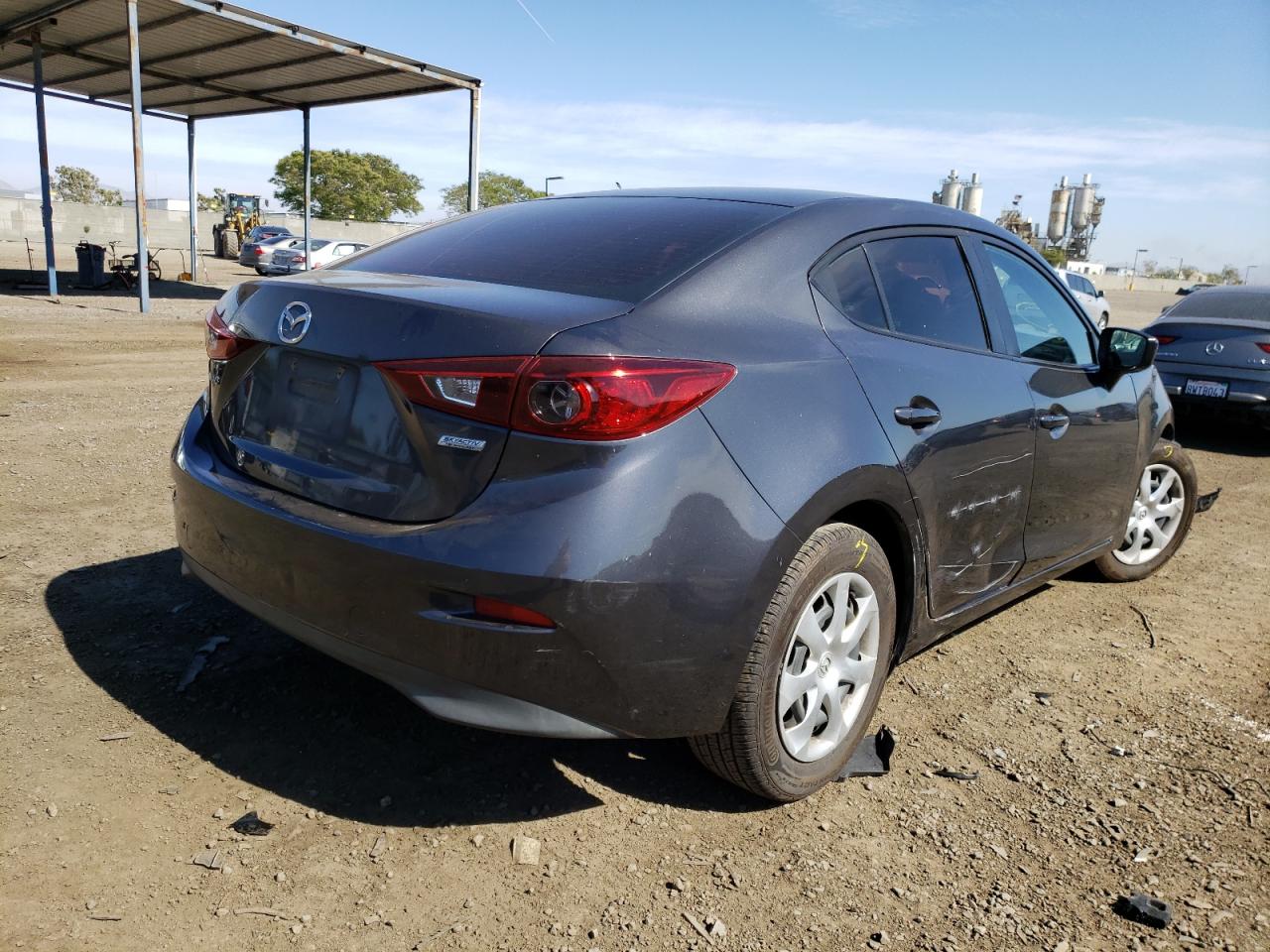 Photo 4 from auction – 2015 MAZDA 3 SPORT with VIN 3MZBM1U7XFM226950