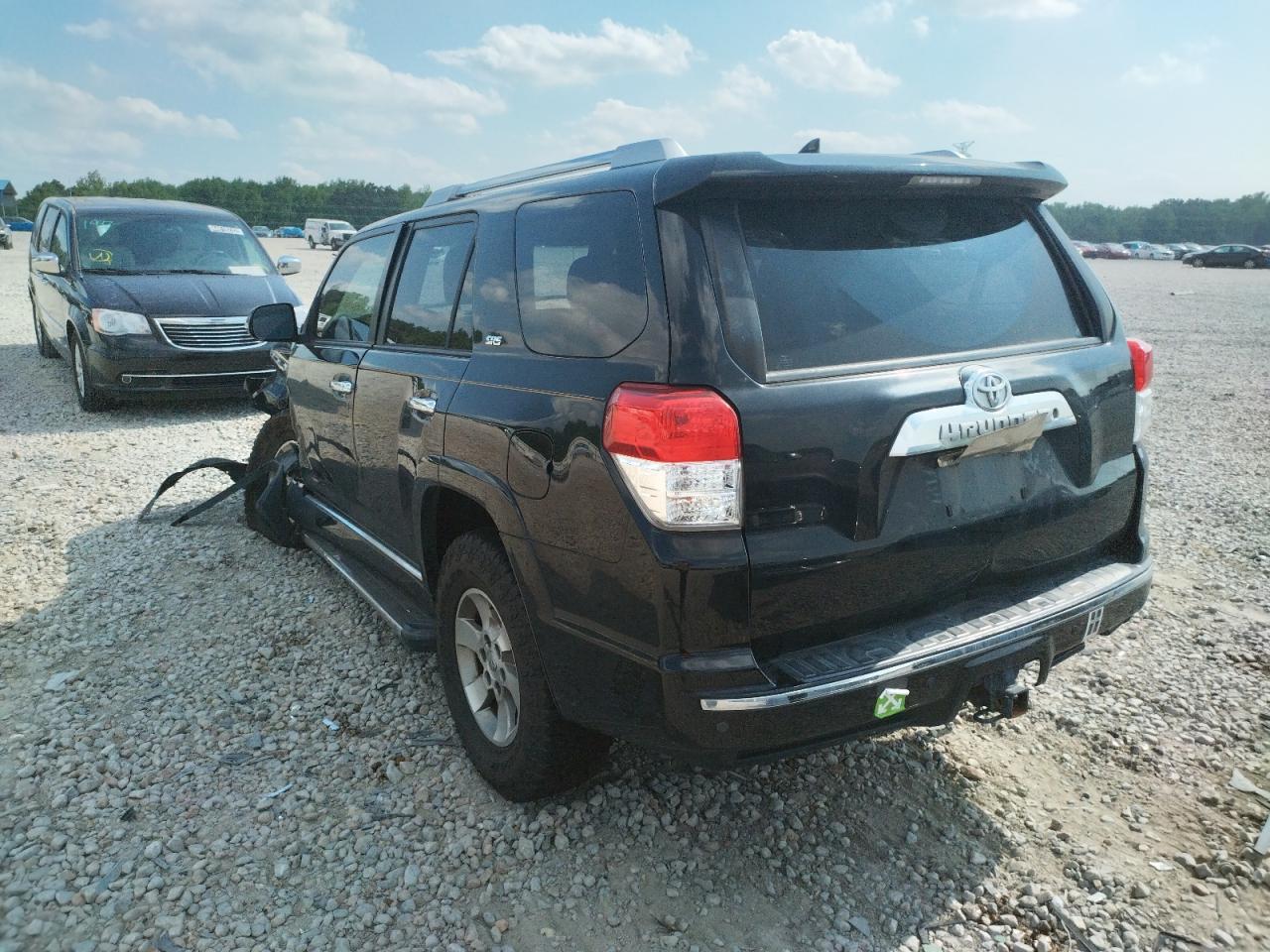 Zdjęcie 3 z aukcji – 2013 TOYOTA 4RUNNER SR z VIN JTEBU5JR0D5117699