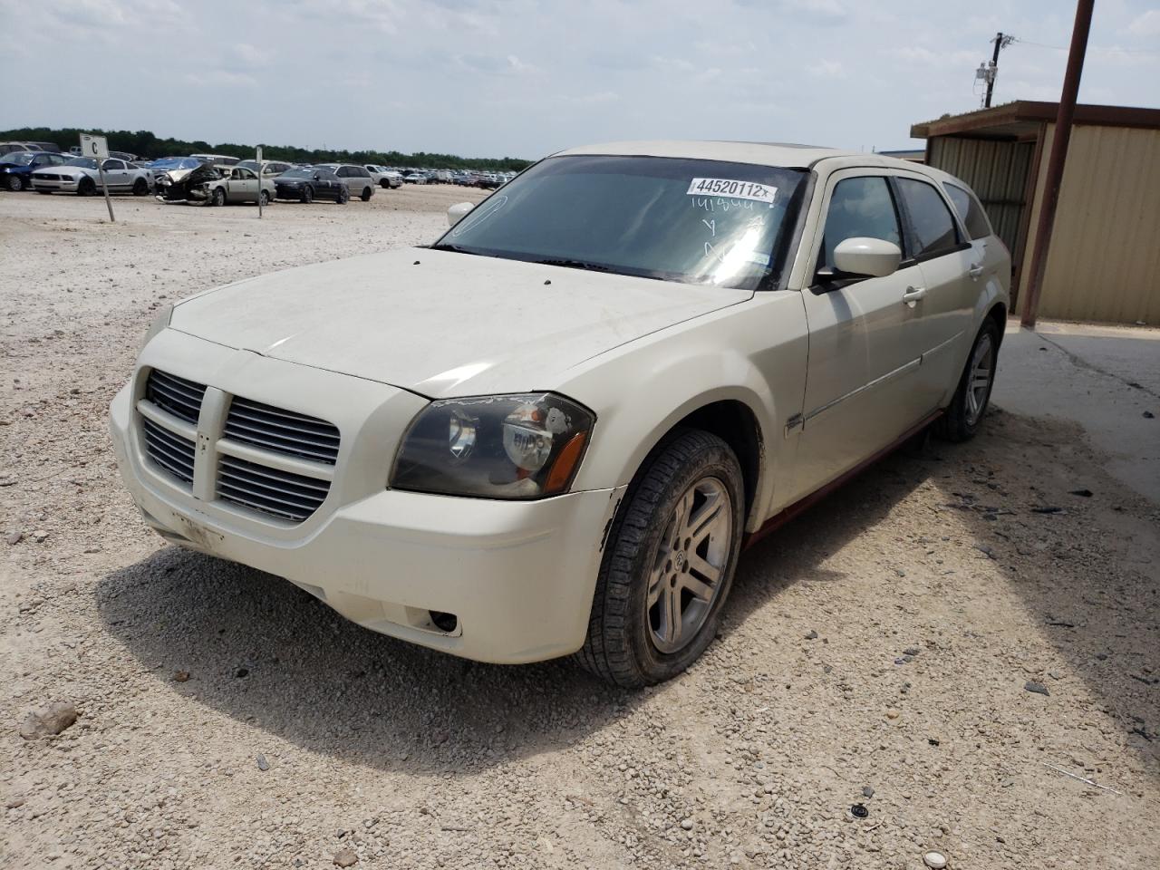 Photo 2 from auction – 2005 DODGE MAGNUM R/T with VIN 2D4GV582X5H545759