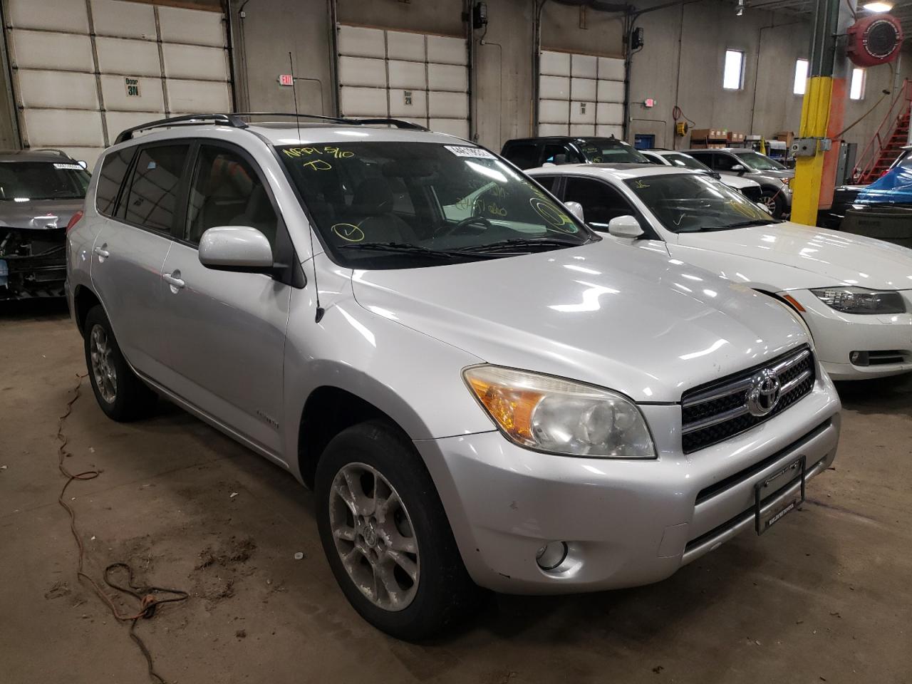 TOYOTA RAV4 2007 with VIN JTMBD31V376047264 - Photo from auction