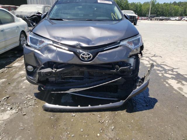 Photo 9 from auction – 2016 TOYOTA RAV4 XLE with VIN JTMWFREV3GJ072798