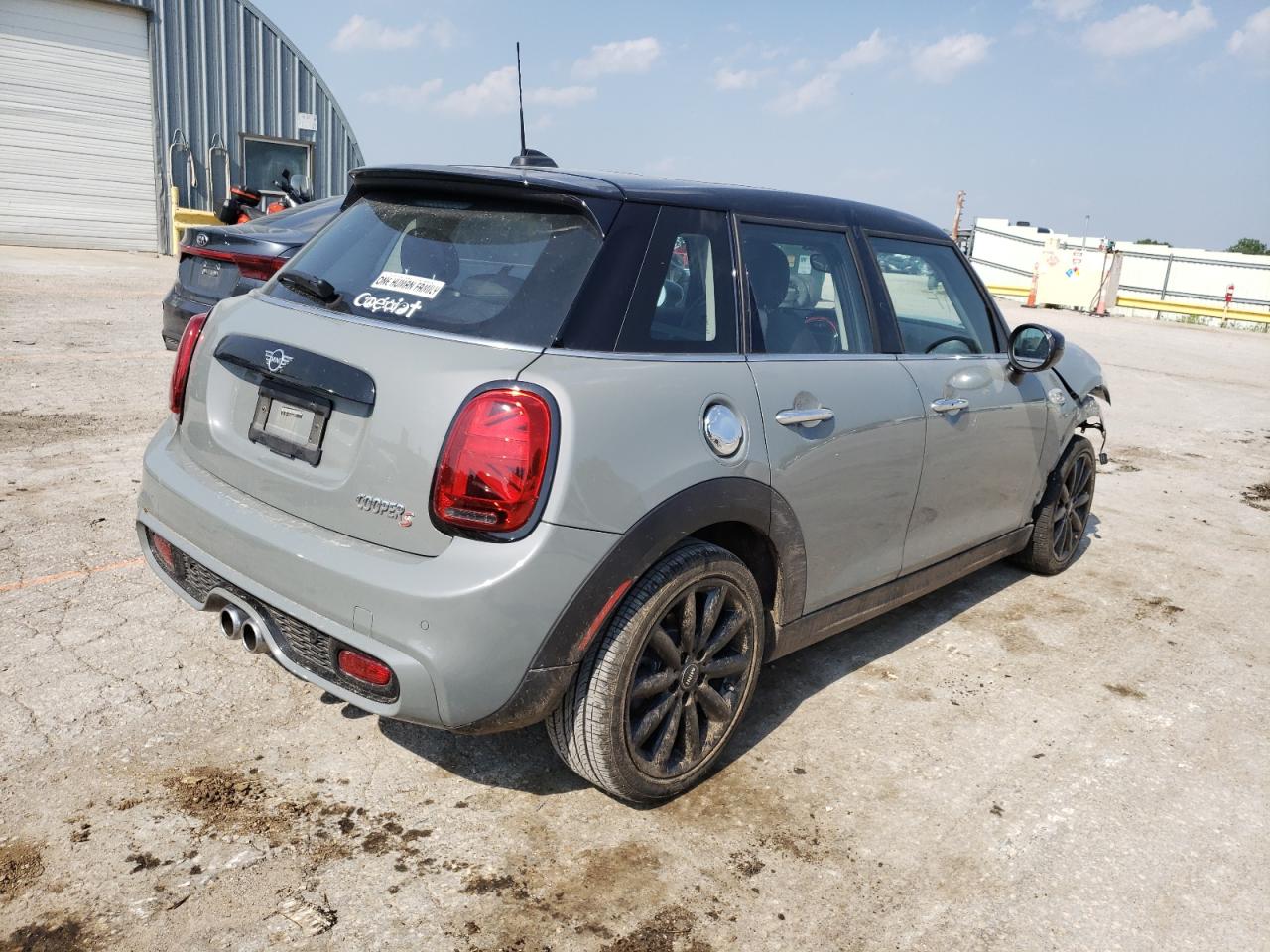 Photo 4 from auction – 2021 MINI COOPER S with VIN WMWXU9C00M2N91926