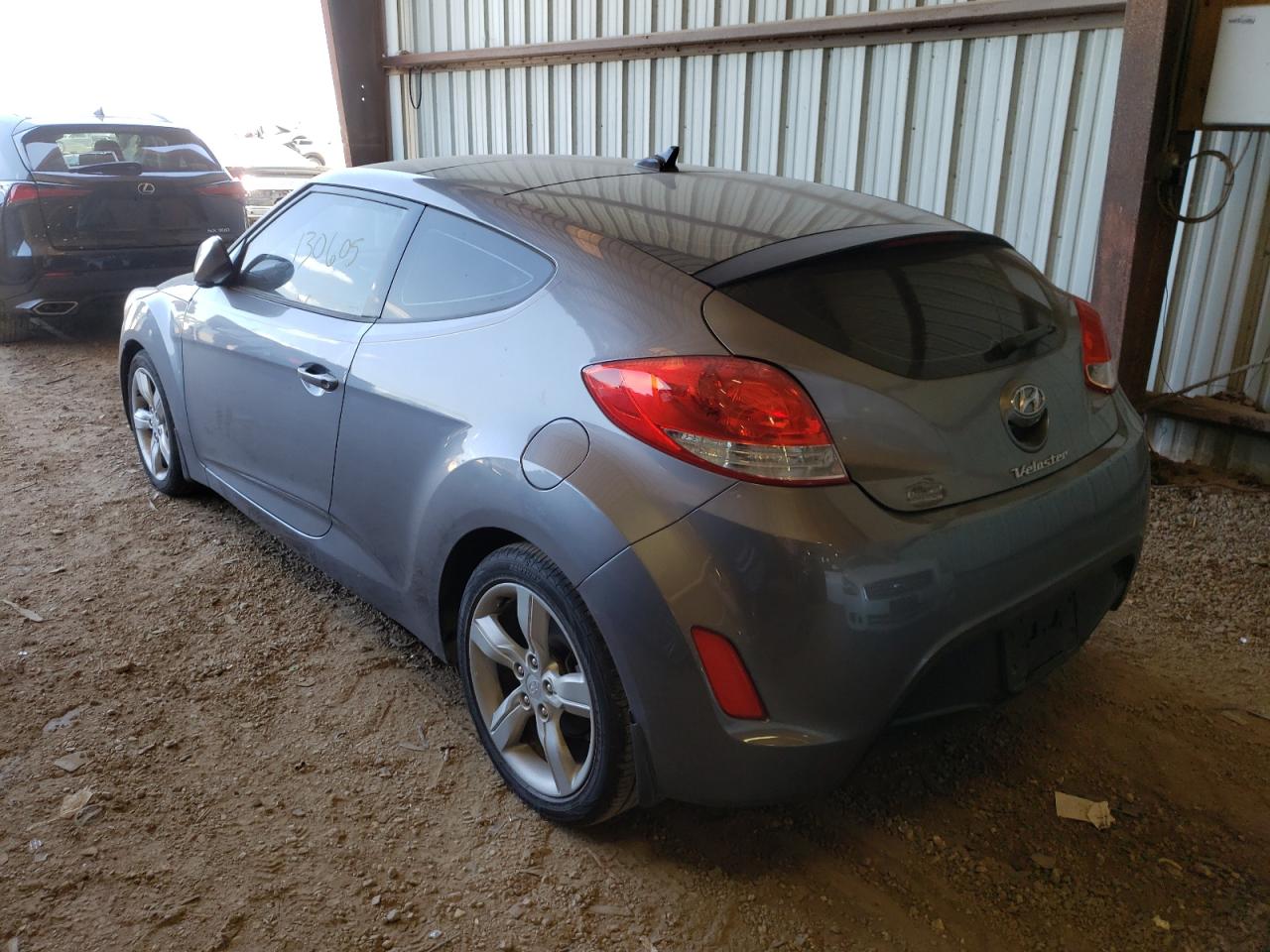 Photo 3 from auction – 2014 HYUNDAI VELOSTER with VIN KMHTC6AD0EU211395