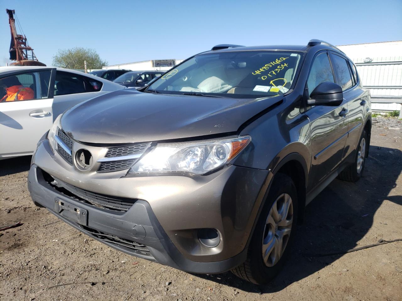 Photo 15 from auction – 2013 TOYOTA RAV4 LE with VIN JTMBFREVXDD017354