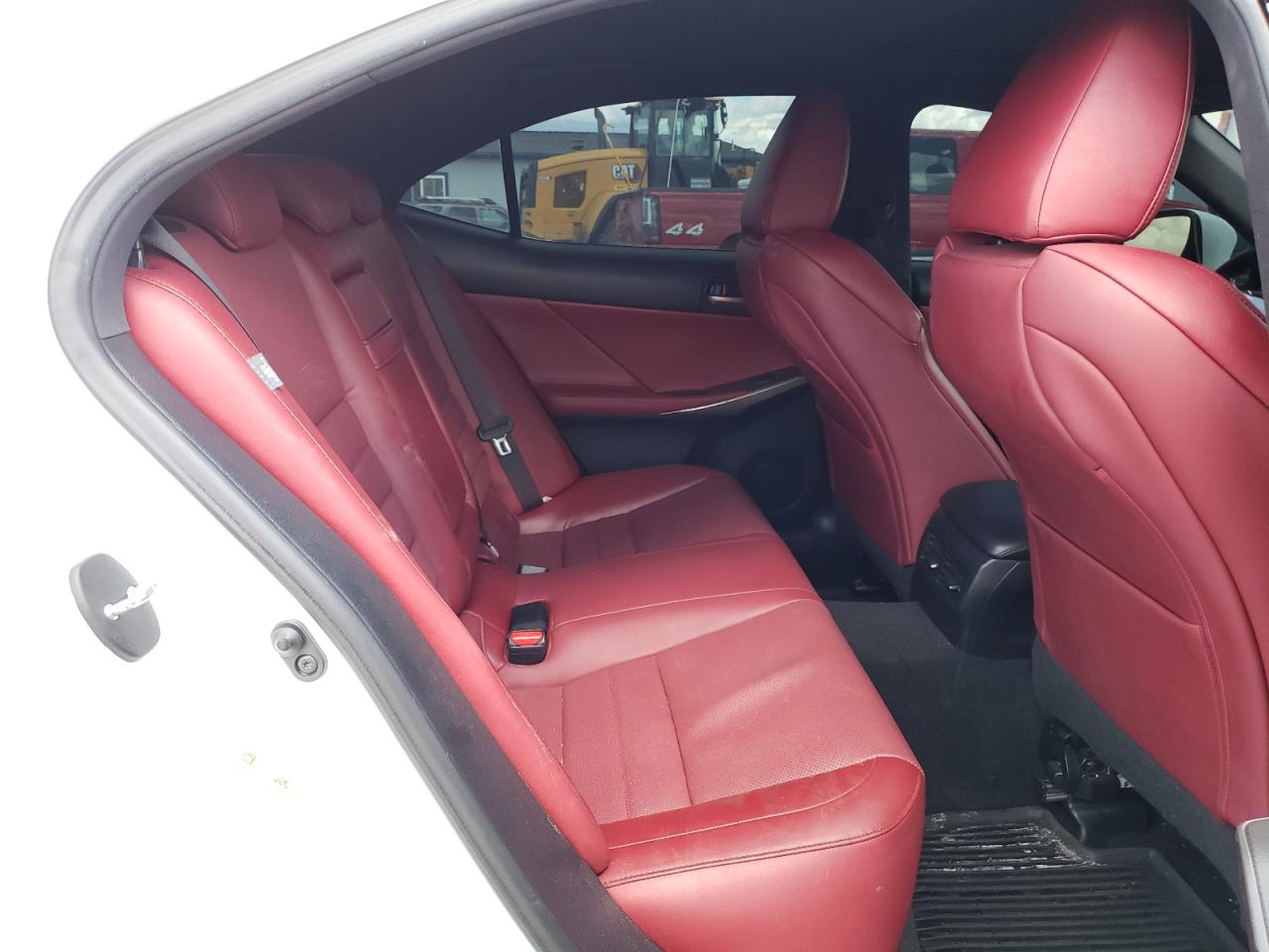 Photo 6 from auction – 2017 LEXUS IS 300 with VIN JTHCM1D2XH5023706