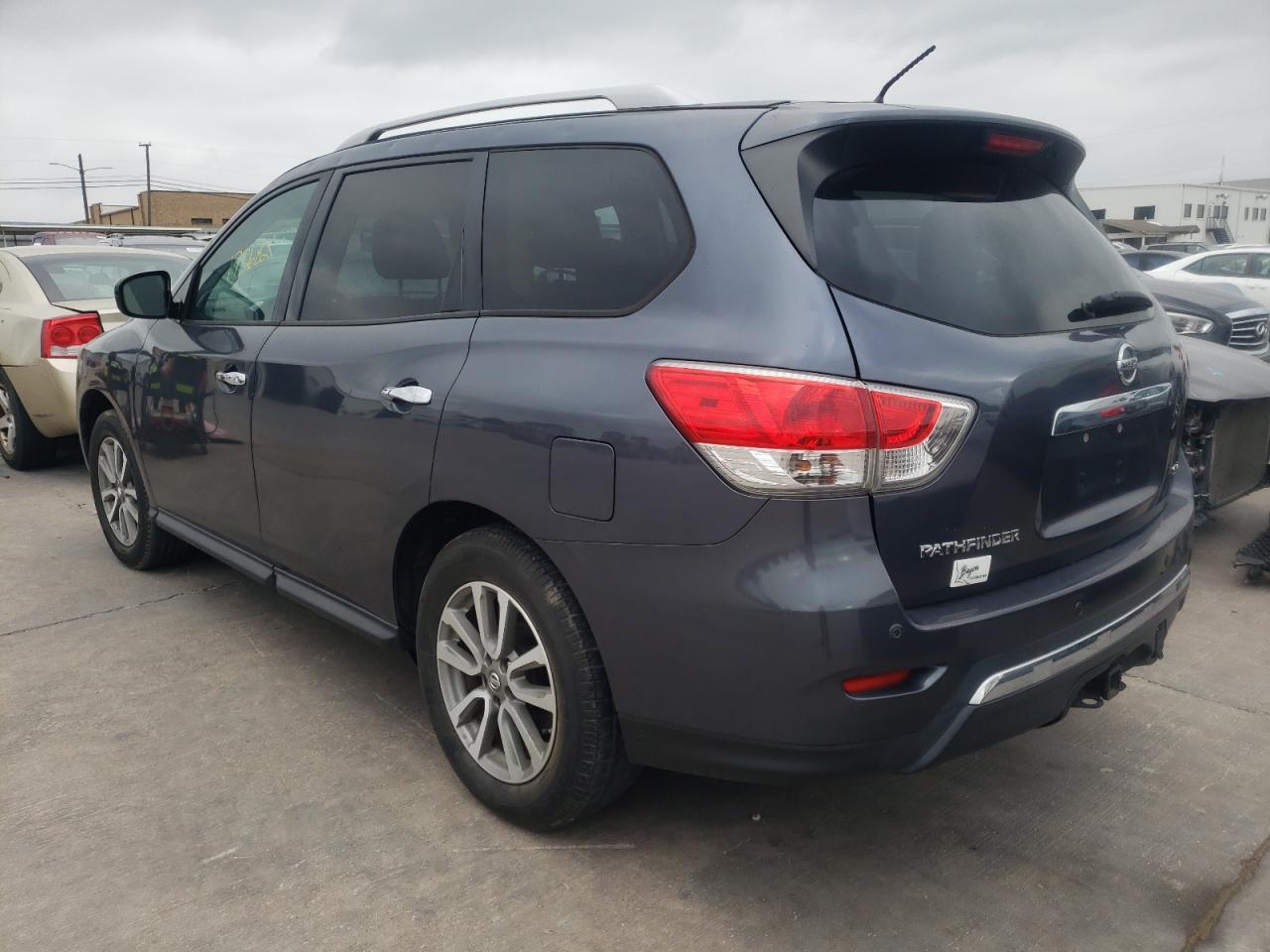 Photo 3 from auction – 2014 NISSAN PATHFINDER with VIN 5N1AR2MNXEC621551
