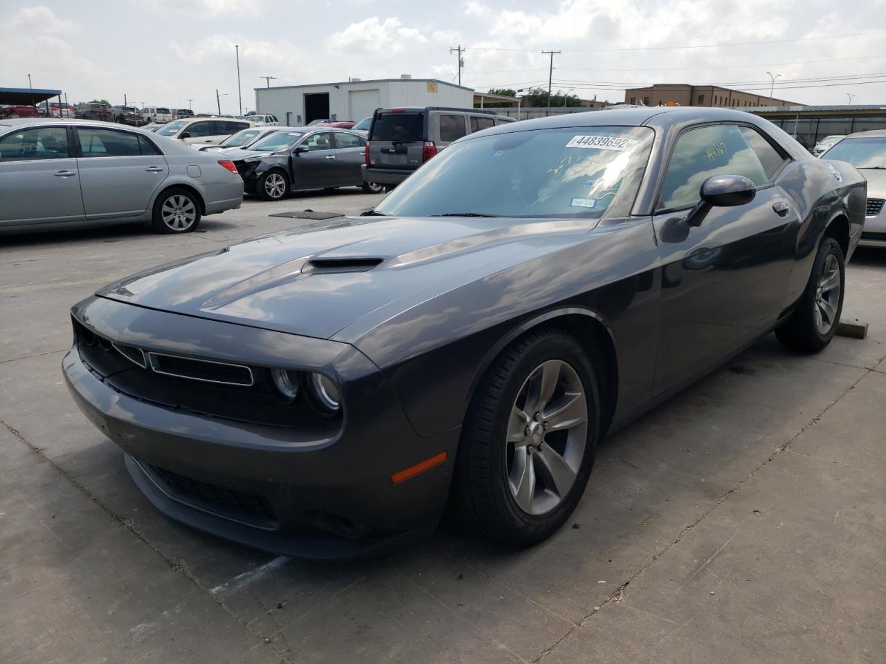 Photo 2 from auction – 2017 DODGE CHALLENGER with VIN 2C3CDZAG2HH594233