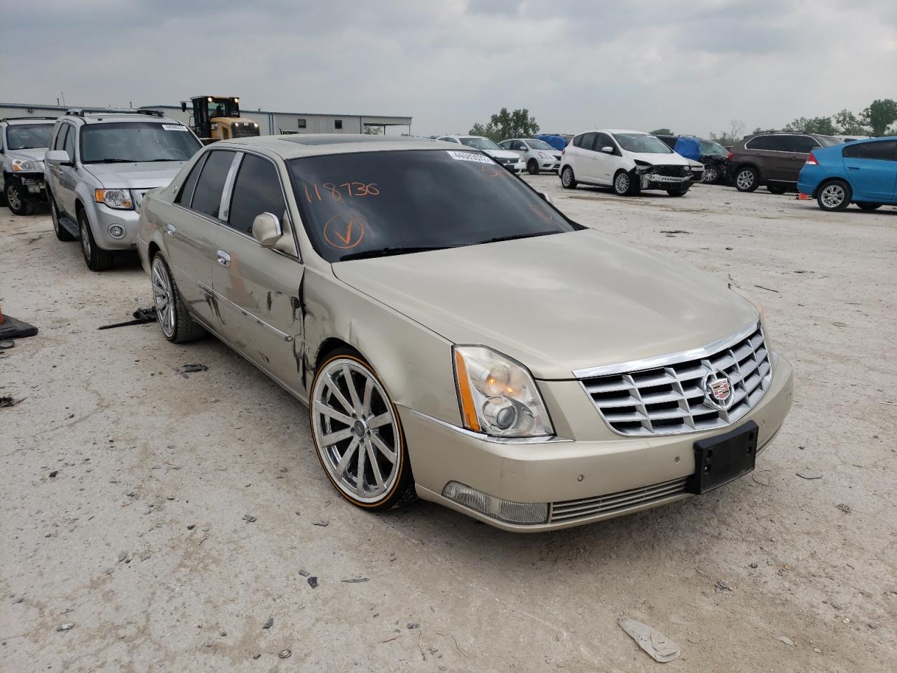 Photo 13 from auction – 2007 CADILLAC DTS with VIN 1G6KD57Y77U118736