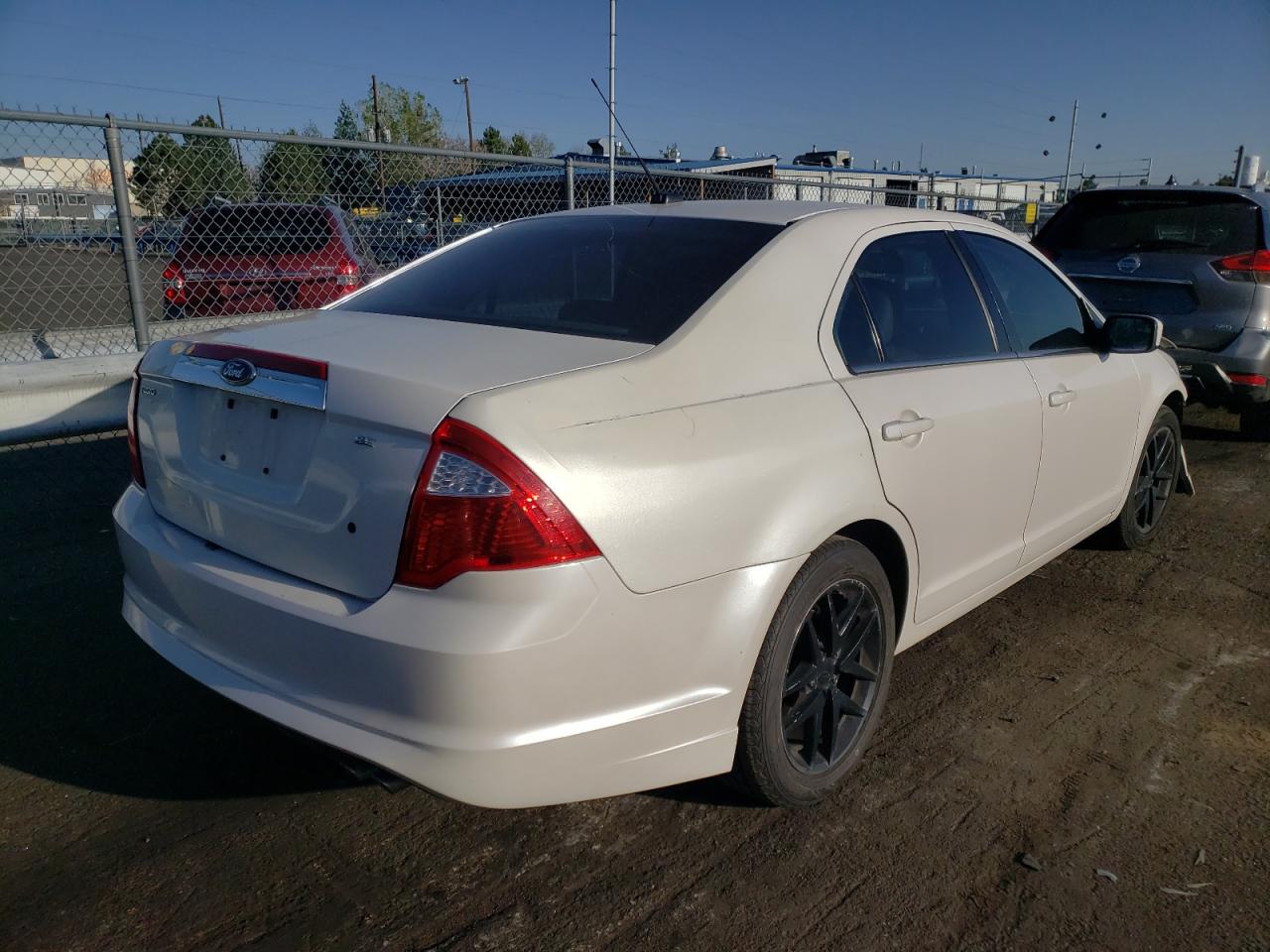 Photo 4 from auction – 2011 FORD FUSION SEL with VIN 3FAHP0JA1BR324377