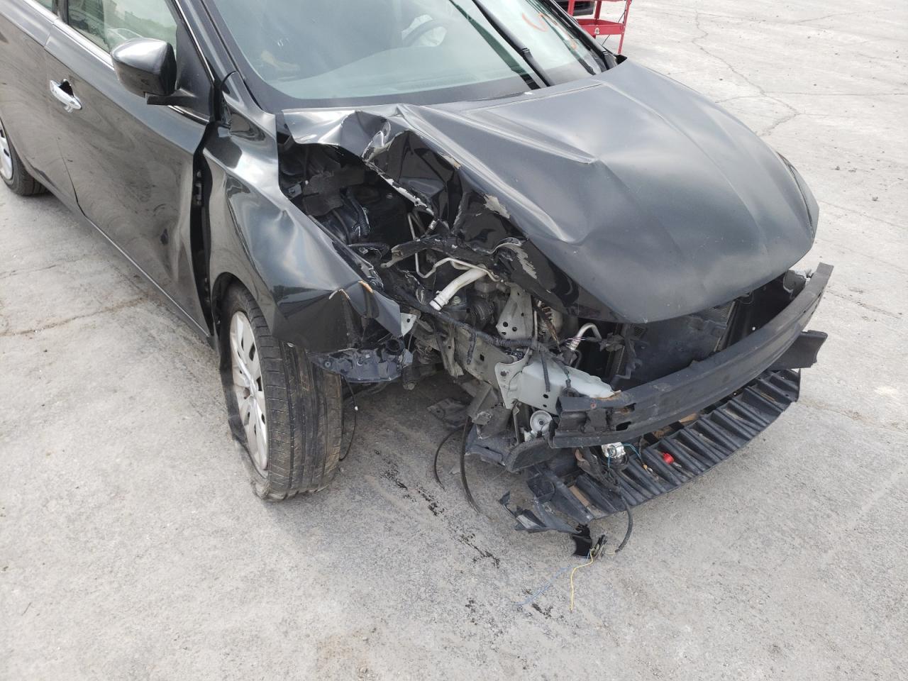 Photo 9 from auction – 2017 NISSAN SENTRA S with VIN 3N1AB7AP6HY351504