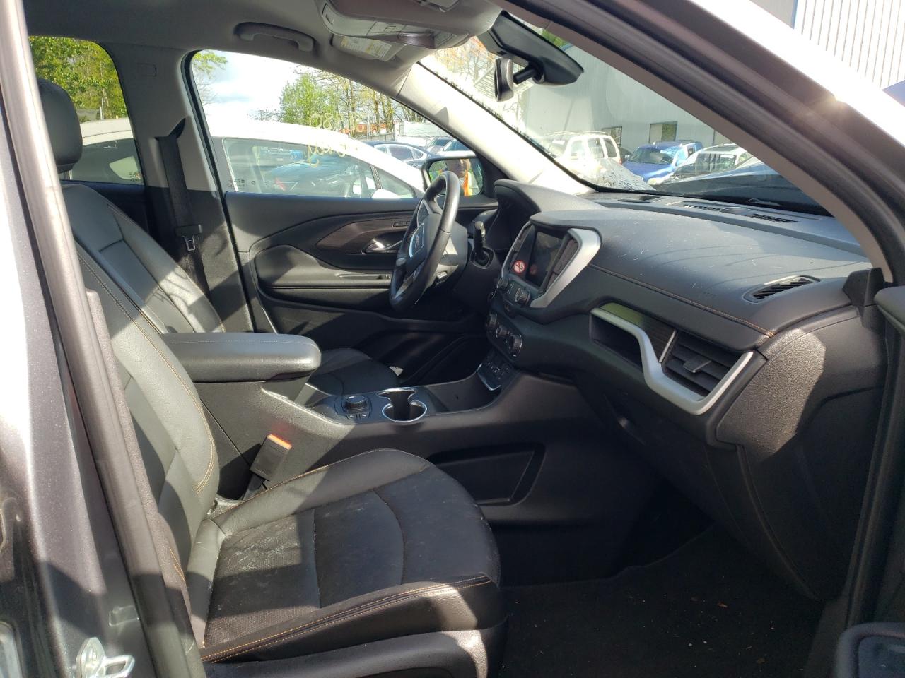 Photo 5 from auction – 2021 GMC TERRAIN SL with VIN 3GKALVEV7ML331992