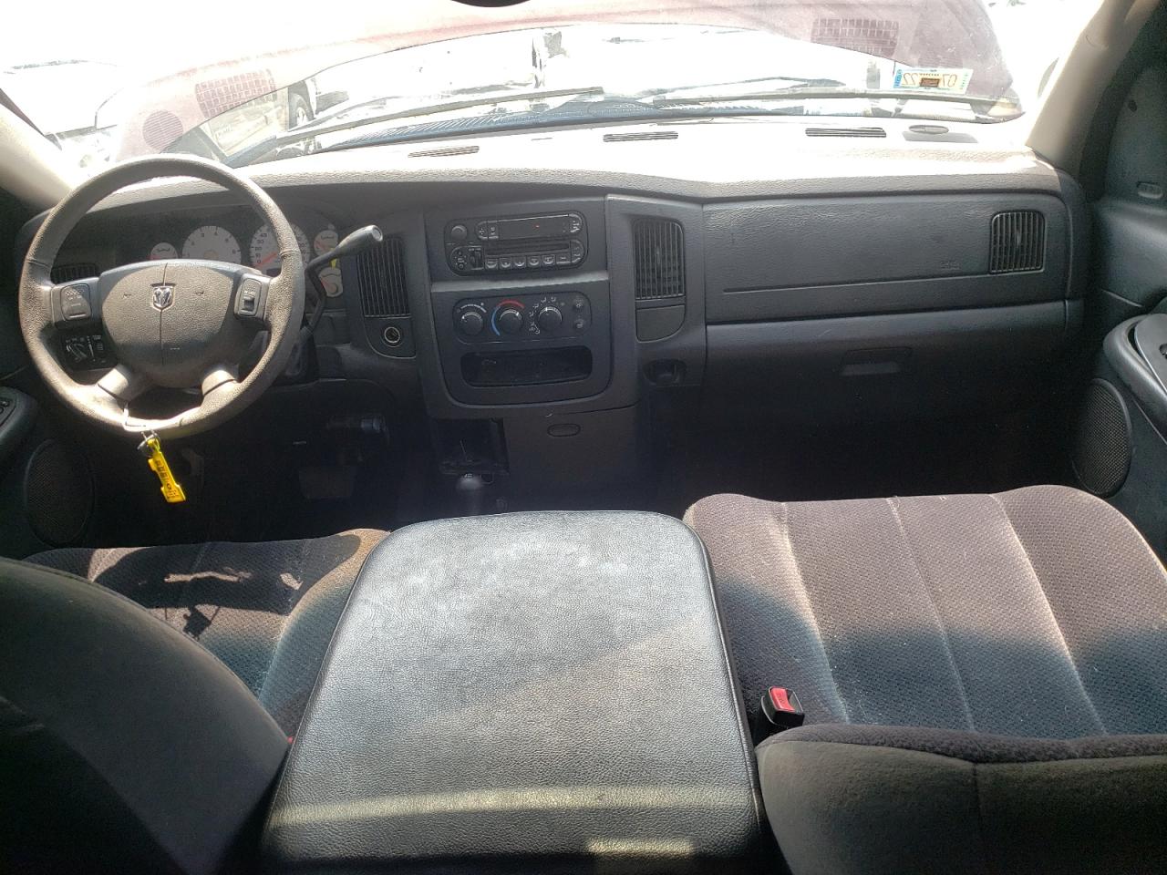 Photo 9 from auction – 2004 DODGE RAM 2500 S with VIN 1D7KU28D24J169085