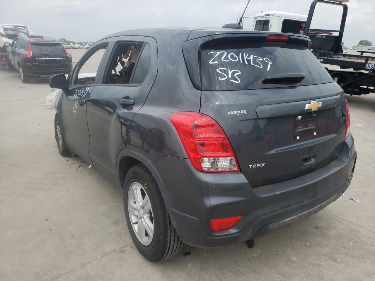 Photo 3 from auction – 2020 CHEVROLET TRAX LS with VIN 3GNCJKSB7LL182248