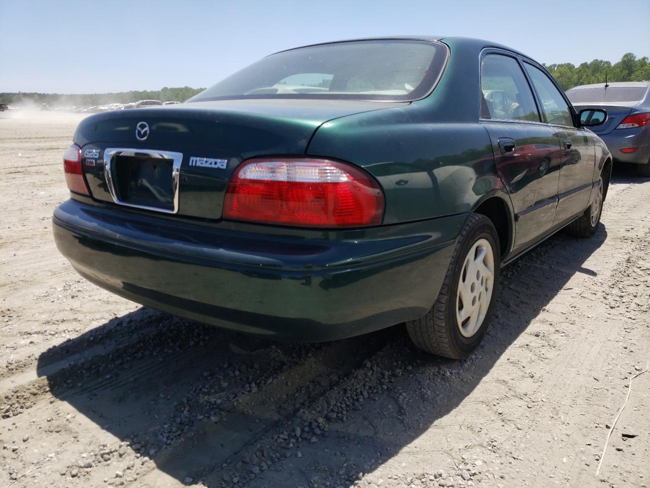 Photo 4 from auction – 2001 MAZDA 626 ES with VIN 1YVGF22C915245426