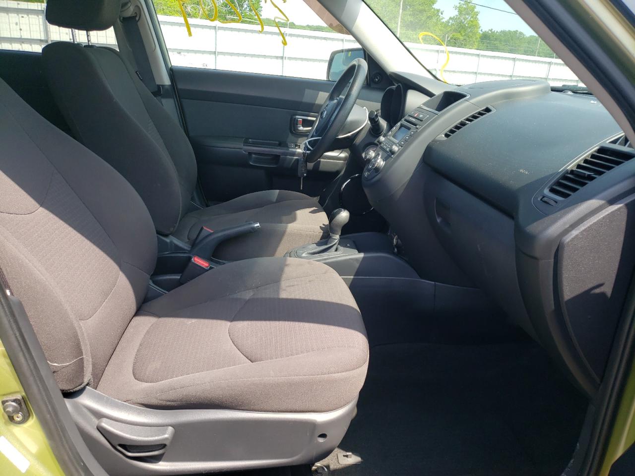 Zdjęcie 5 z aukcji – 2013 KIA SOUL z VIN KNDJT2A53D7601739
