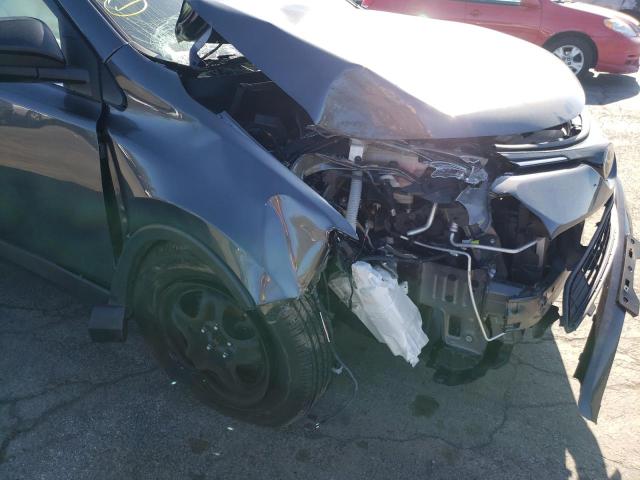 Photo 9 from auction – 2017 TOYOTA RAV4 LE with VIN JTMBFREV6HJ152984