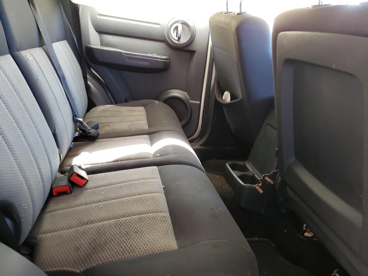 Photo 6 from auction – 2010 DODGE NITRO HEAT with VIN 1D4PT4GK5AW157030