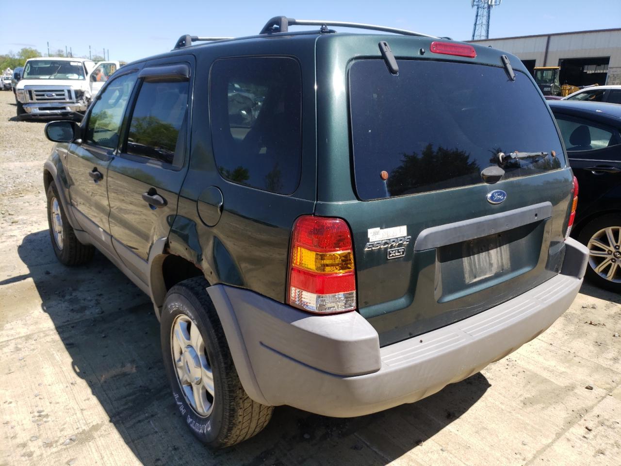 Photo 3 from auction – 2001 FORD ESCAPE XLT with VIN 1FMYU03141KE85157