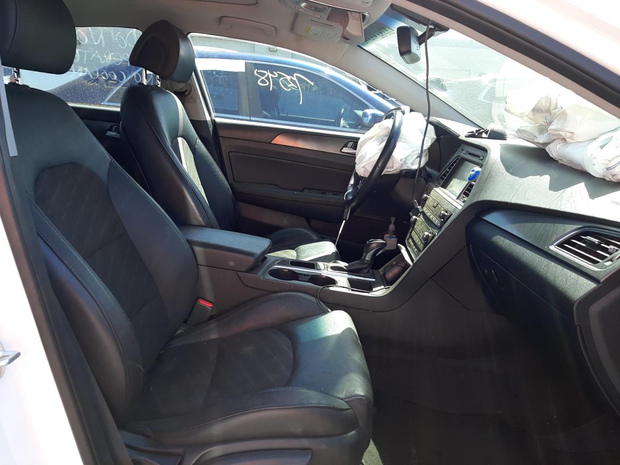 Photo 5 from auction – 2016 HYUNDAI SONATA SPO with VIN 5NPE34AF3GH401420