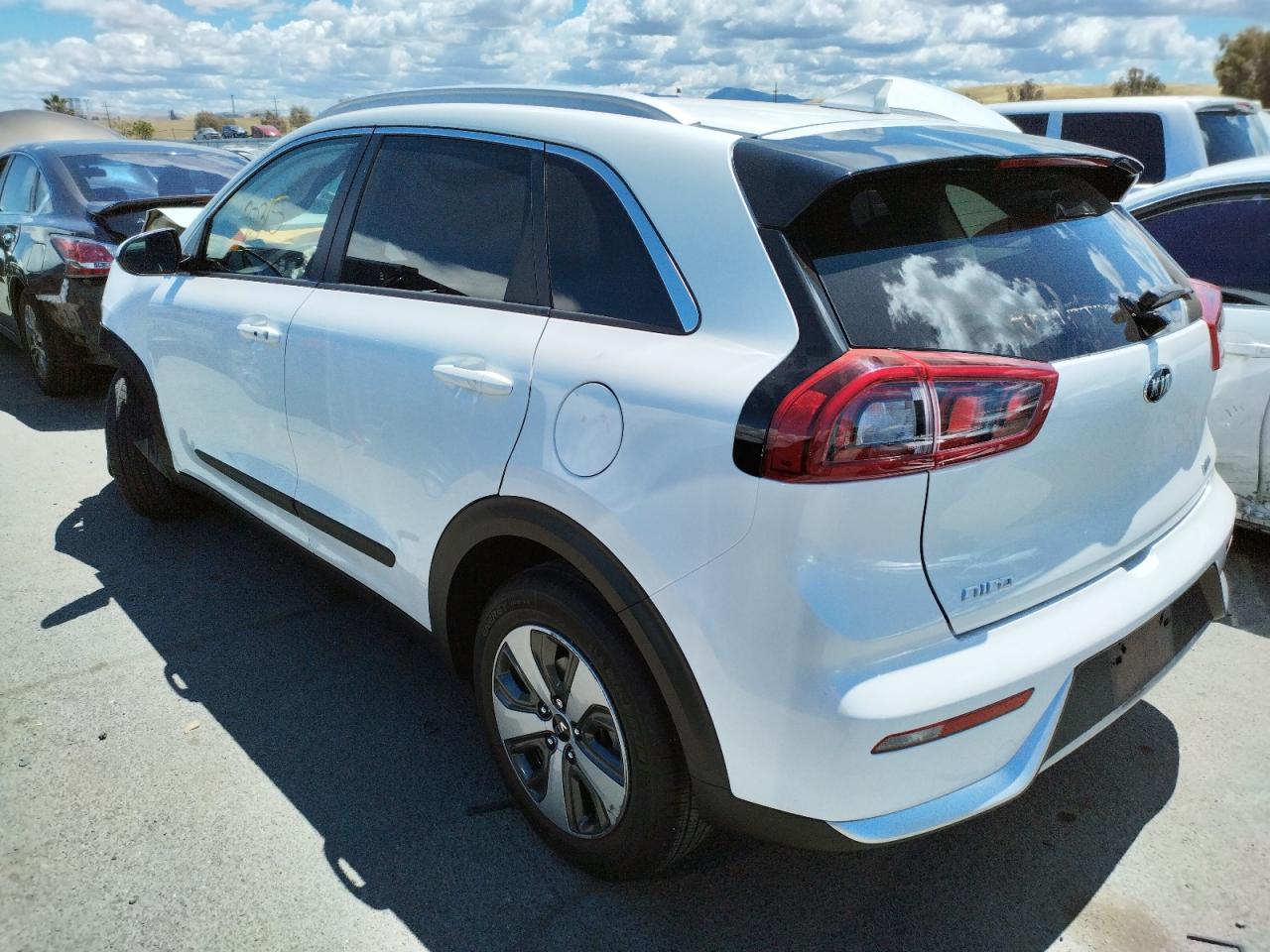 Photo 3 from auction – 2018 KIA NIRO FE with VIN KNDCB3LC4J5210913