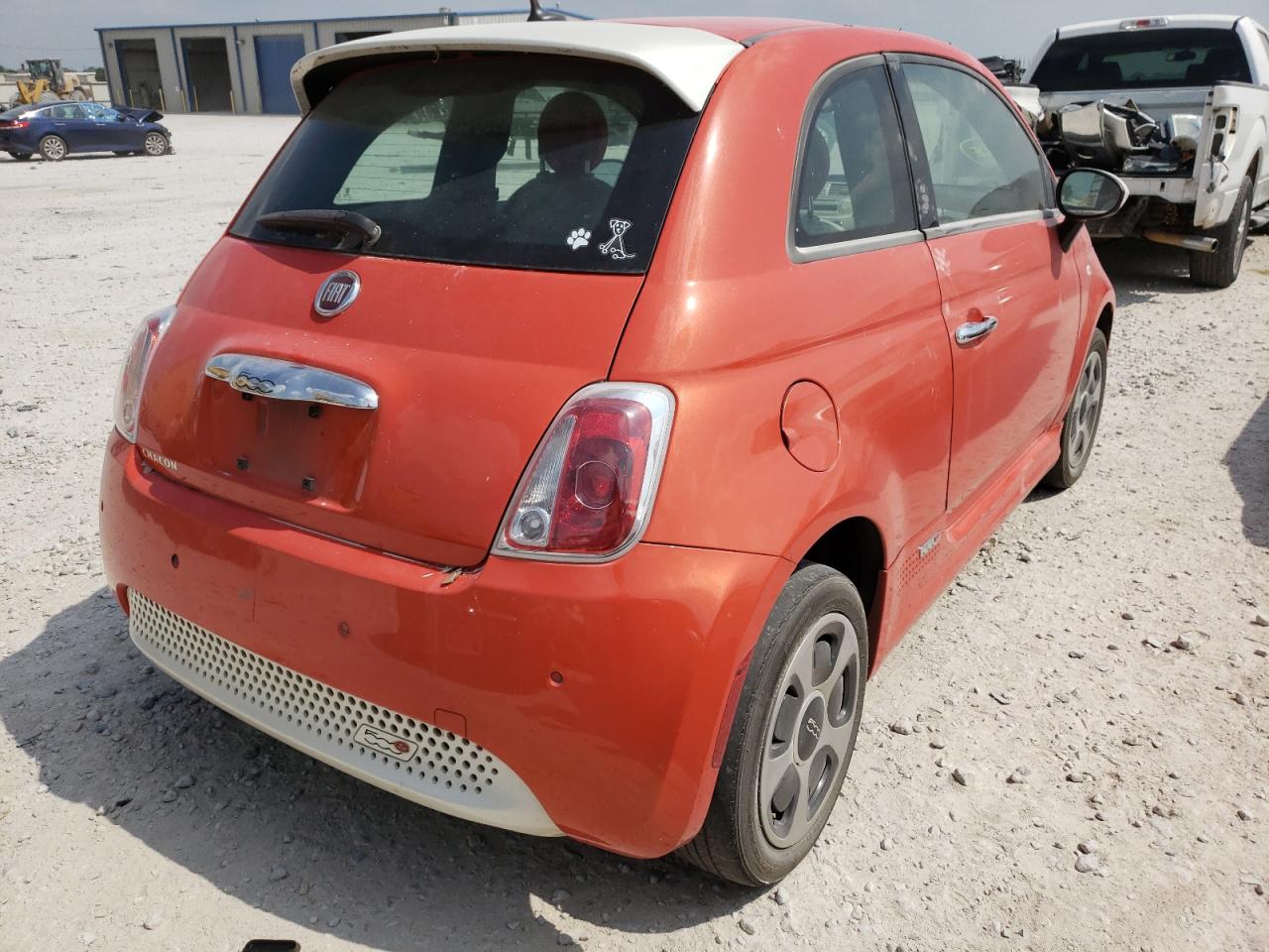 Photo 4 from auction – 2015 FIAT 500 ELECTR with VIN 3C3CFFGE0FT561704