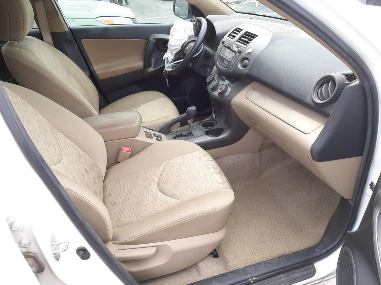 Photo 5 from auction – 2011 TOYOTA RAV4 with VIN 2T3ZF4DV0BW077145